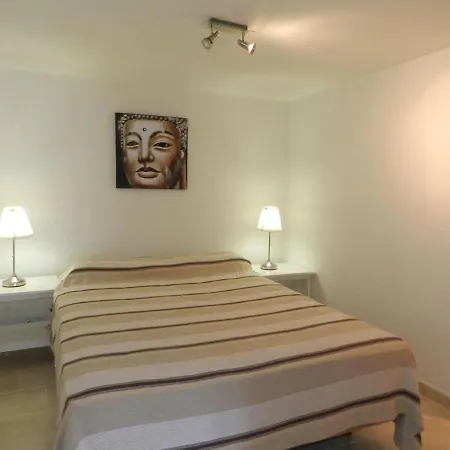 בית נופש Casa Isabel 6 Personas קלפה